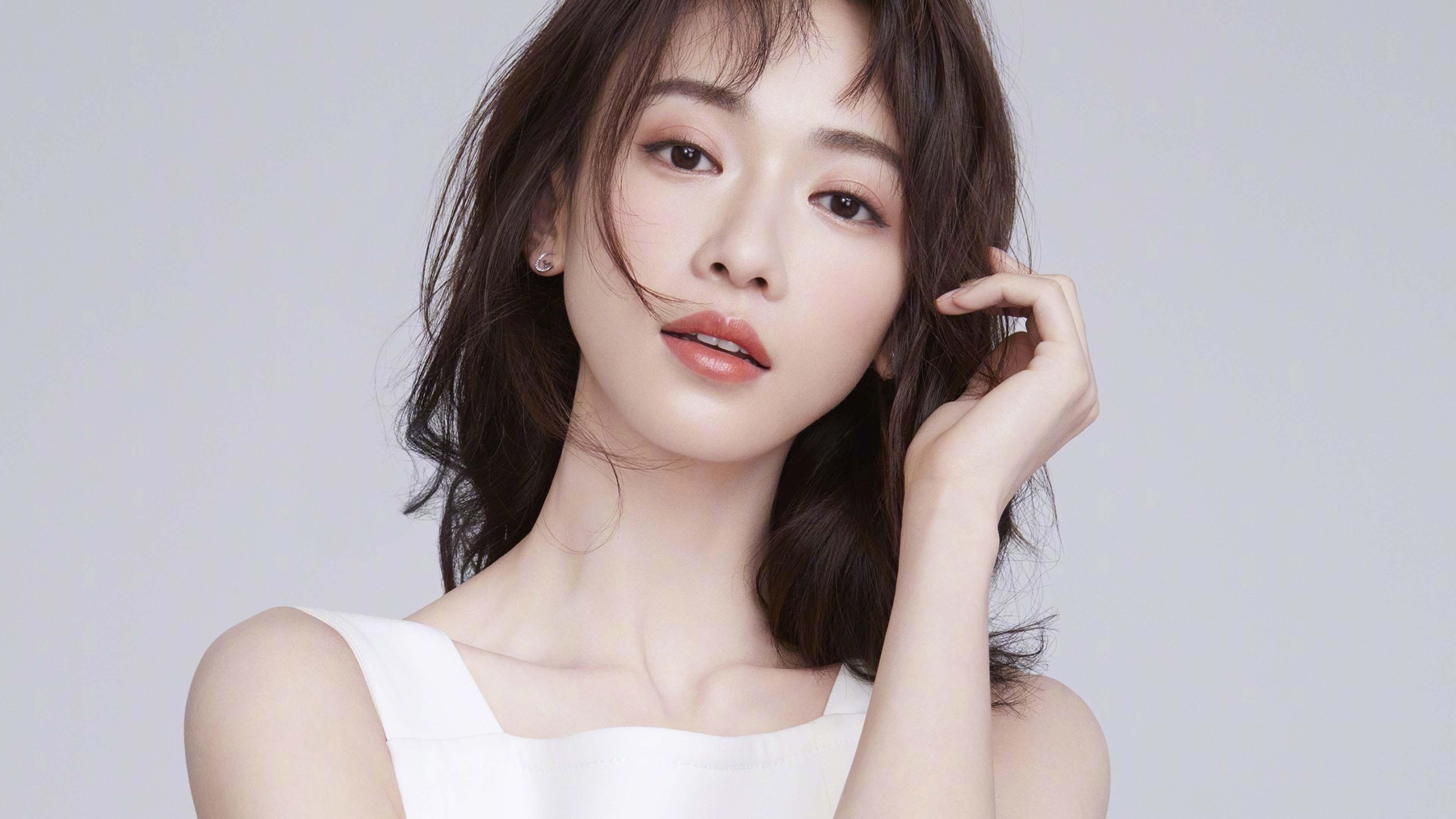 乔·莫伊:以硬朗的身体素质和强大的防守本能,成为全黑队坚实的前锋支柱